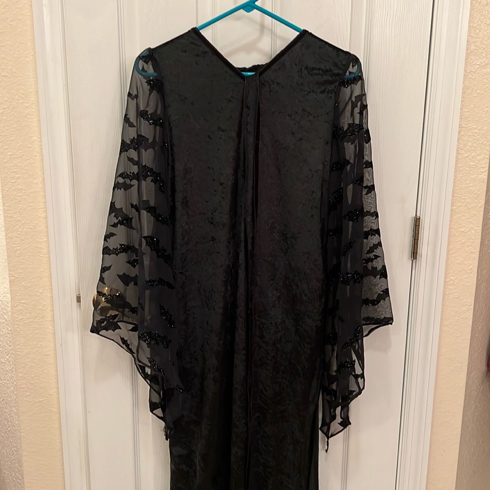 Women’s size small black witch dress costume